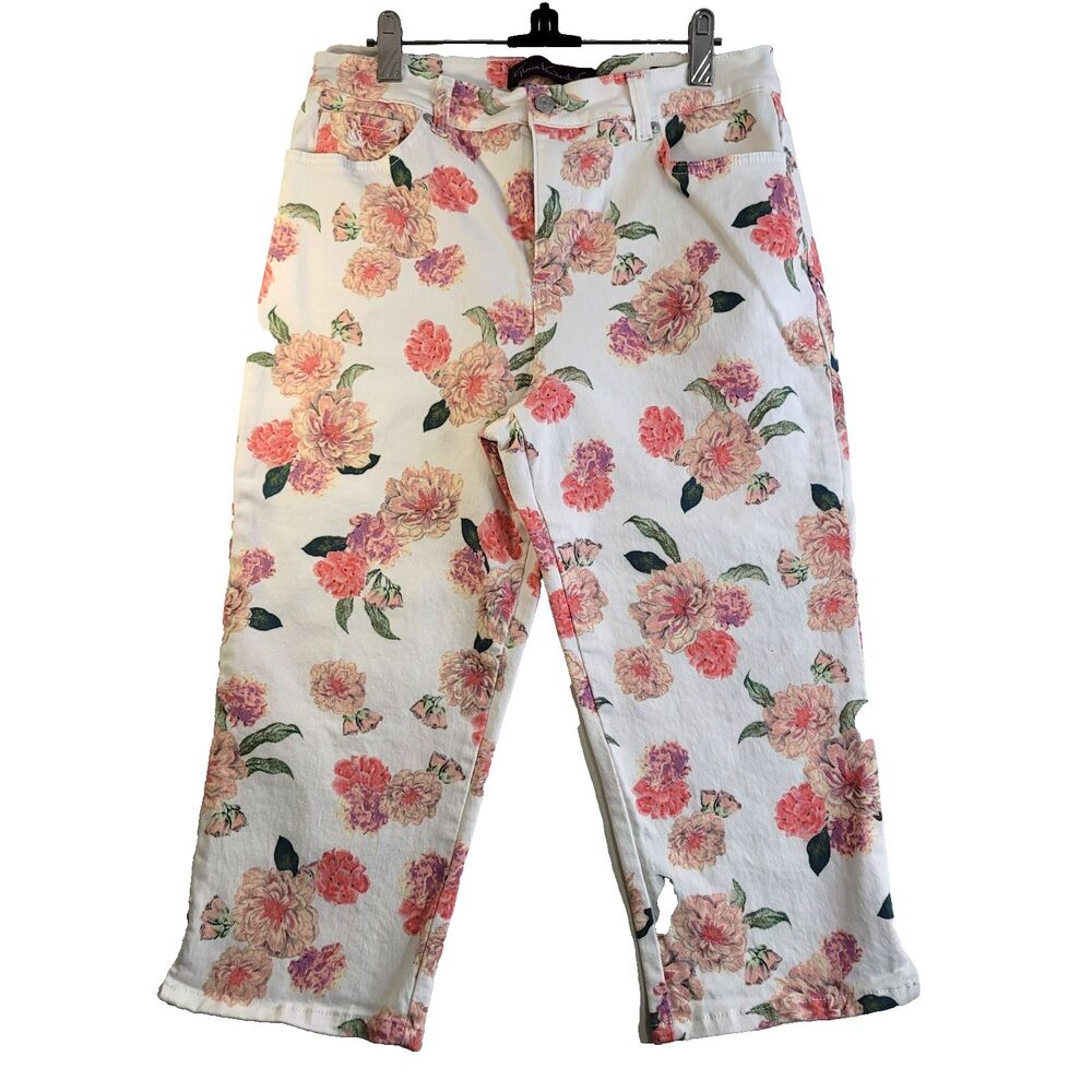 Gloria Vanderbilt Amanda Crop 12 Floral White Pink Brushed Denim Cottagecore